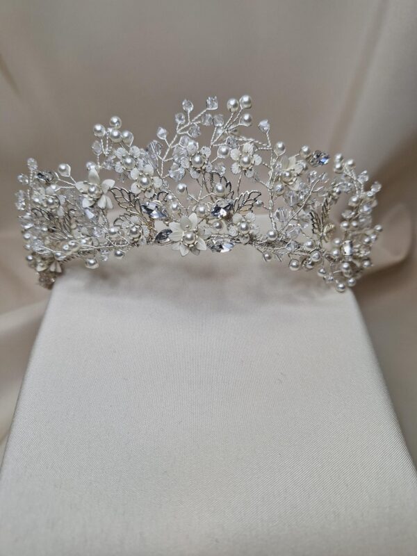 AR601 Larkspur Tiara