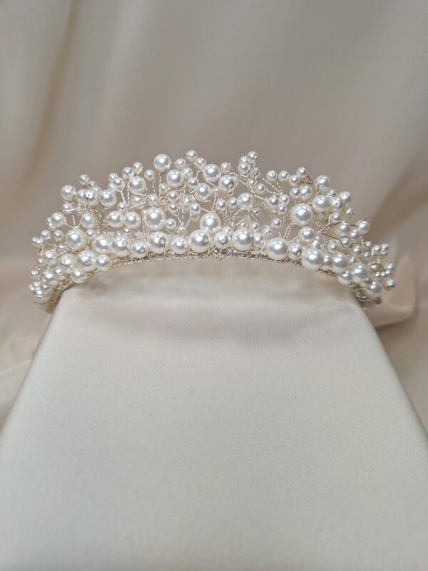 AR654 Hazel Pearl Tiara