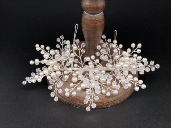 AR751 Macie Large Pearl & Crystal Veil Comb - Image 3