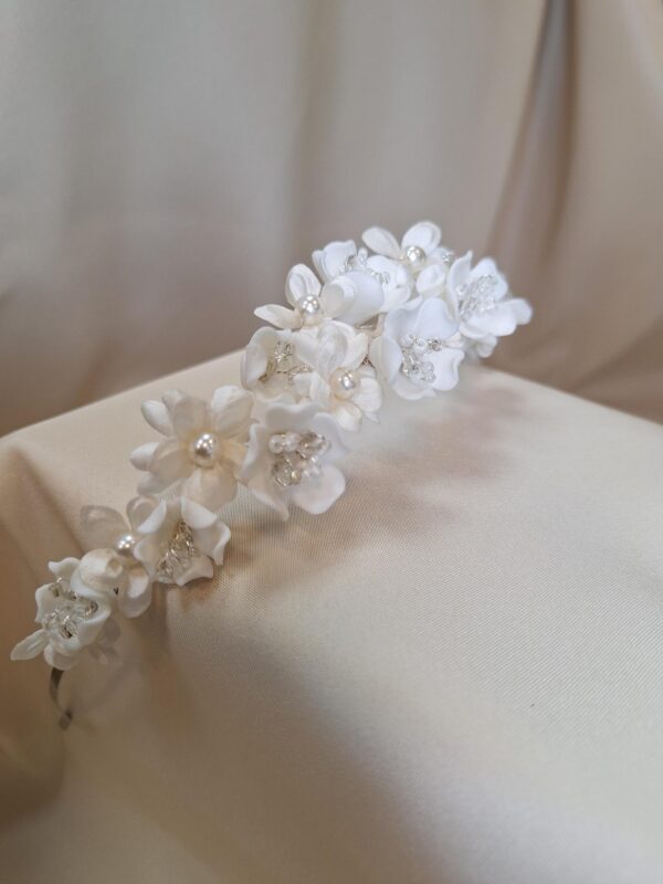 AR842 Lori Flower Tiara - Image 2