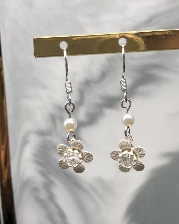 ARE704 Scarlett Earrings - Image 3