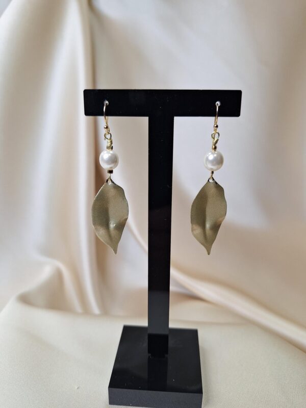 ARE763 Lilibet Earrings