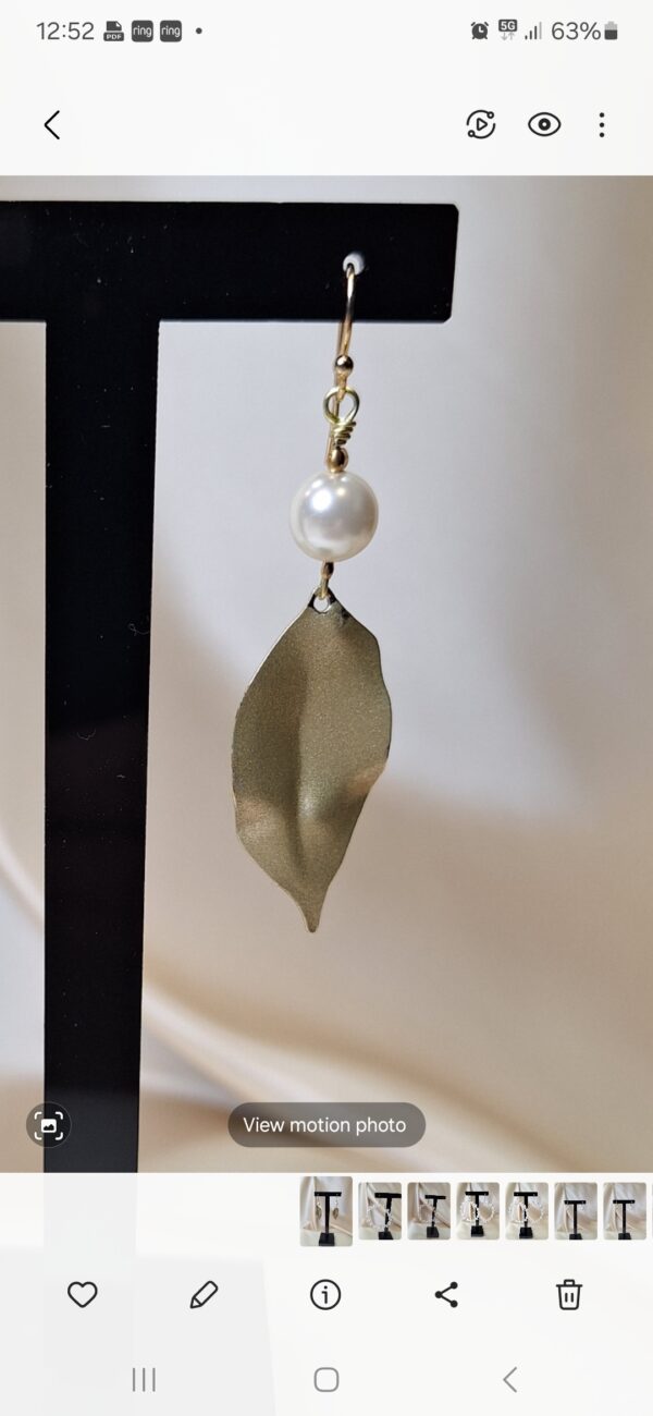 ARE763 Lilibet Earrings - Image 2