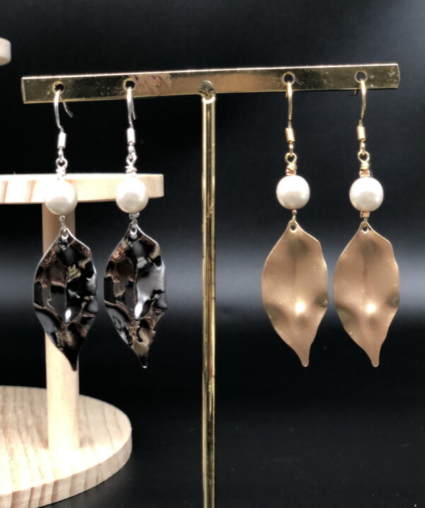 ARE763 Lilibet Earrings - Image 3